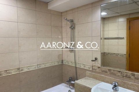 Купить квартиру в Джумейра Лейк Тауэрс, Дубай: 2 спальни, 88.3м², № 78295 - фото 15