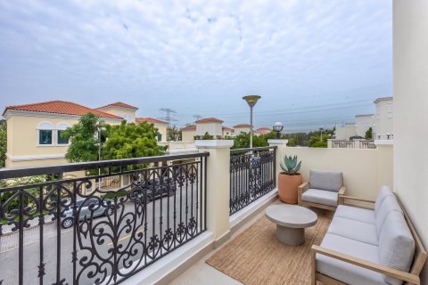 Villa in Jumeirah Village Triangle, Dubai 4 bedrooms, 297 sq.m. № 120421 - photo 13