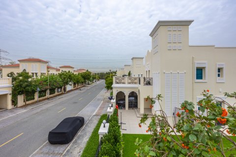 Villa in Jumeirah Village Triangle, Dubai 4 bedrooms, 297 sq.m. № 120421 - photo 14