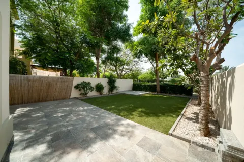 Villa à Springs 14, The Springs, Dubai, 3 chambres, 228 m², № 122875 - photo 17