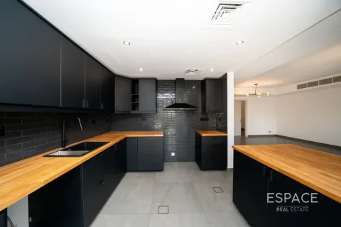 Villa à Springs 14, The Springs, Dubai, 3 chambres, 228 m², № 122875 - photo 6