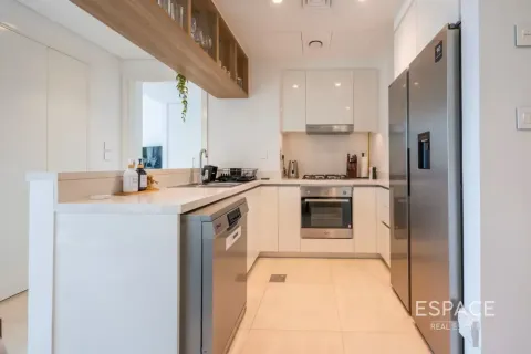 Apartment in Downtown Dubai (Downtown Burj Dubai), Dubai 2 bedrooms, 101 sq.m. № 122876 - photo 6