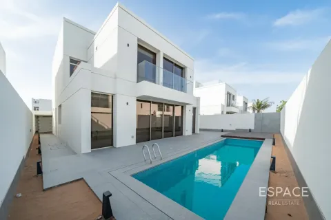 Villa en Jumeirah Park, Dubai, 5 dormitorios, 510 m², № 122870