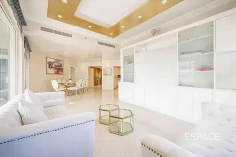 Apartment in Palm Jumeirah, Dubai 3 bedrooms, 199 sq.m. № 122874 - photo 12