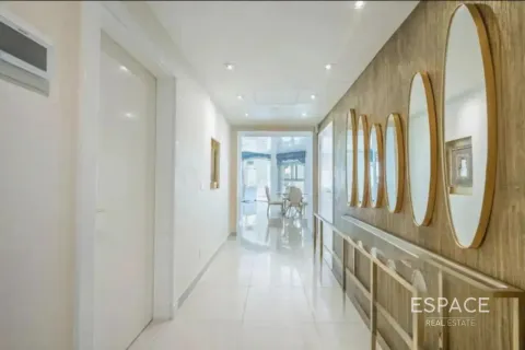 Apartment in Palm Jumeirah, Dubai 3 bedrooms, 199 sq.m. № 122874