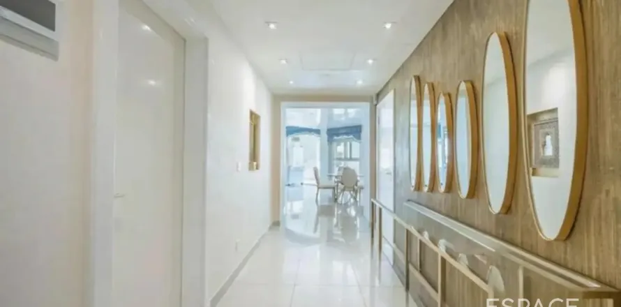 Apartment in Palm Jumeirah, Dubai 3 bedrooms, 199 sq.m. № 122874