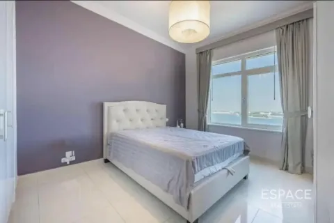 Apartment in Palm Jumeirah, Dubai 3 bedrooms, 199 sq.m. № 122874 - photo 4
