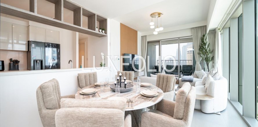 شقة في Downtown Views II, وسط مدينة دبي, دبي 3 غرف نوم, 160 م² رقم 45486