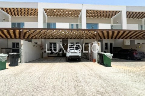 Villa à Al Furjan, Dubai, 4 chambres, 387 m², № 45494 - photo 1