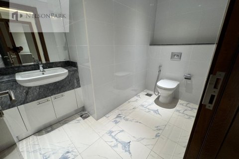 Снять в аренду квартиру в Al Habtoor City, Бизнес-Бэй, Дубай: 2 спальни, 130.1м², № 7475 - фото 6