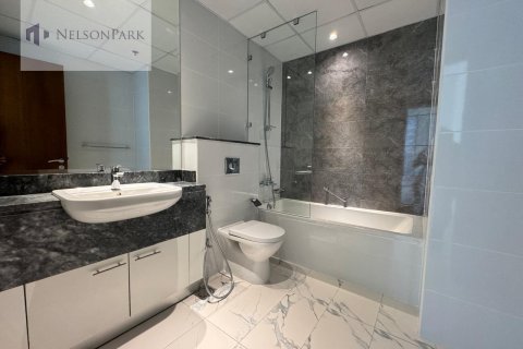 Снять в аренду квартиру в Al Habtoor City, Бизнес-Бэй, Дубай: 2 спальни, 130.1м², № 7475 - фото 14