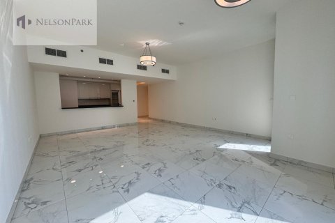 Снять в аренду квартиру в Al Habtoor City, Бизнес-Бэй, Дубай: 2 спальни, 130.1м², № 7475 - фото 3