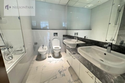 Снять в аренду квартиру в Al Habtoor City, Бизнес-Бэй, Дубай: 2 спальни, 130.1м², № 7475 - фото 22
