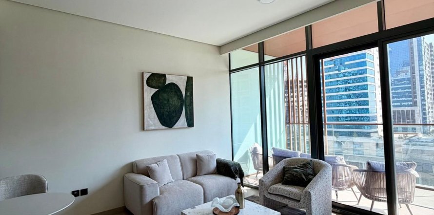 Квартира в Бизнес-Бэе, Дубай, 1 спальня, 71.2м², № 85972