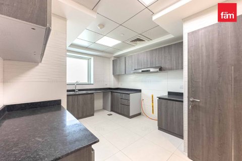 Appartement à Dubai Science Park, Dubai, 2 chambres, 135.6 m², № 85980 - photo 11