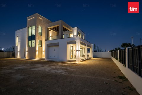 فيلا في دبي 4 غرف نوم, 604.9 م² رقم 94627 - صورة 2
