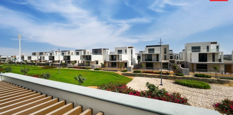 فيلا في دبي 4 غرف نوم, 604.9 م² رقم 94627