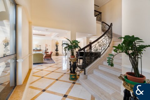 Купить квартиру в Sadaf 7, Джумейра Бич Резиденс, Дубай: 4 спальни, 758м², № 74437 - фото 2