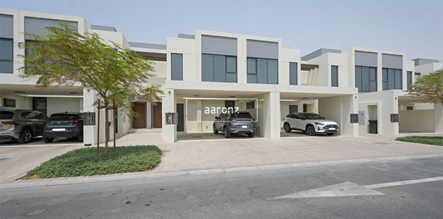 Adosado en Town Square, Dubai, 3 dormitorios, 176.9 m², № 49123