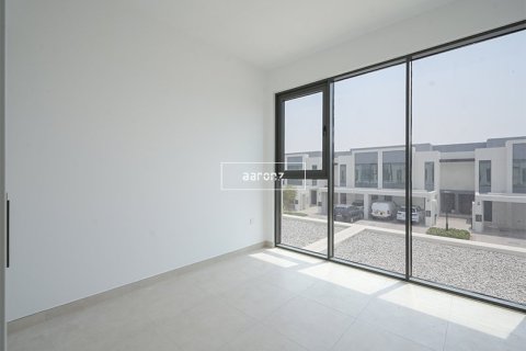 Adosado en Town Square, Dubai, 3 dormitorios, 176.9 m², № 49123 - foto 7