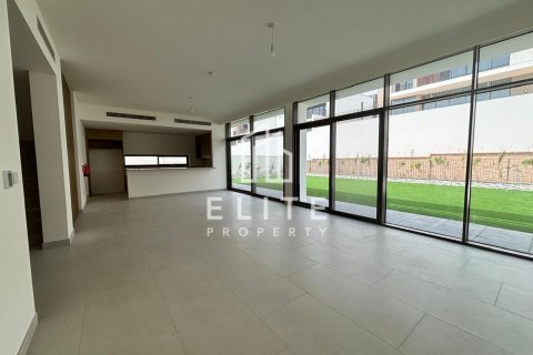 Villa en Dubai, 4 dormitorios, № 69817 - foto 4