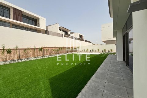 Villa en Dubai, 4 dormitorios, № 69817 - foto 18