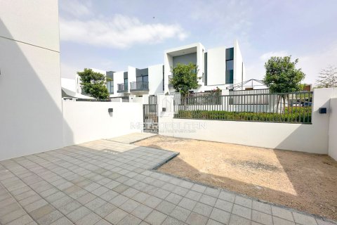 Townhouse in Villanova, Dubai Land, Dubai 3 bedrooms, 161 sq.m. № 15432 - photo 12