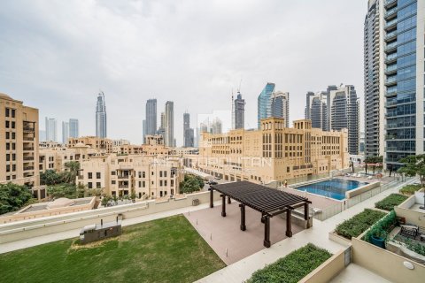Apartment in Downtown Dubai (Downtown Burj Dubai), Dubai 2 bedrooms, 120 sq.m. № 15429 - photo 11