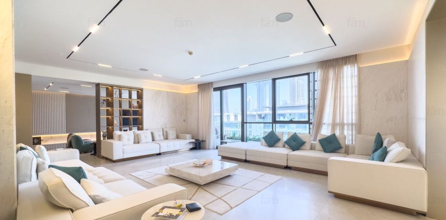 Penthouse in Al Wasl, Dubai 4 bedrooms, 549 sq.m. № 23619