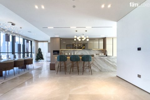 Penthouse in Al Wasl, Dubai 4 bedrooms, 549 sq.m. № 23619 - photo 3