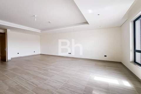 Villa in Dubai 5 bedrooms, 746 sq.m. № 6329 - photo 27