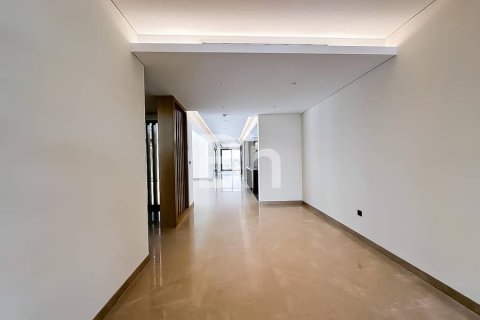 Villa in Dubai 5 bedrooms, 746 sq.m. № 6329 - photo 22