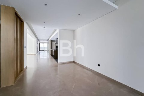 Villa in Dubai 5 bedrooms, 746 sq.m. № 6329 - photo 24
