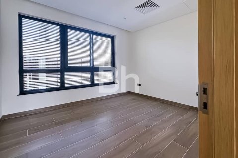 Villa in Dubai 5 bedrooms, 746 sq.m. № 6329 - photo 26