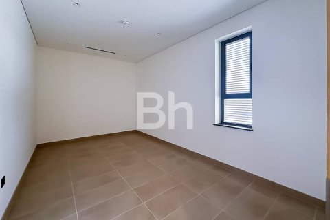 Villa in Dubai 5 bedrooms, 746 sq.m. № 6329 - photo 9