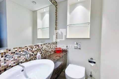 Apartment in Downtown Dubai (Downtown Burj Dubai), Dubai 1 bedroom, 74 sq.m. № 6326 - photo 5