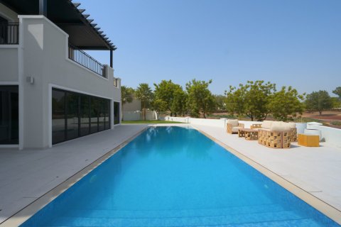 Villa in Jumeirah Golf Estates, Dubai 6 bedrooms, 975.48 sq.m. № 141162 - photo 30