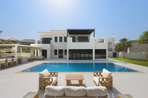 Villa in Jumeirah Golf Estates, Dubai 6 bedrooms, 975.48 sq.m. № 141162