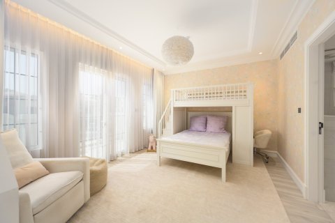 Villa in Jumeirah Golf Estates, Dubai 6 bedrooms, 975.48 sq.m. № 141162 - photo 20