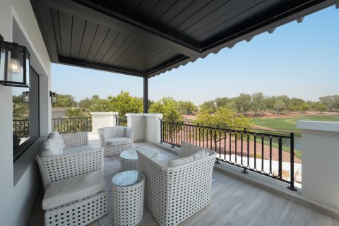 Villa in Jumeirah Golf Estates, Dubai 6 bedrooms, 975.48 sq.m. № 141162 - photo 19