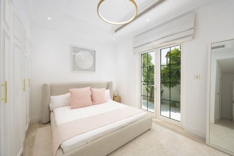 Villa in Jumeirah Golf Estates, Dubai 6 bedrooms, 975.48 sq.m. № 141162 - photo 18