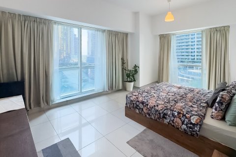Apartment in Jumeirah Lake Towers, Dubai 2 bedrooms, 179.02 sq.m. № 141159 - photo 14