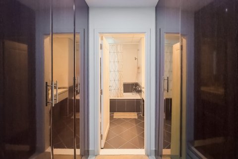 Apartment in Jumeirah Lake Towers, Dubai 2 bedrooms, 179.02 sq.m. № 141159 - photo 17