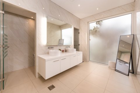 Villa in The Nest, Al Barari, Dubai 4 bedrooms, 693.29 sq.m. № 141154 - photo 21