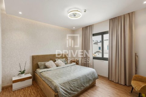 Villa à Mirdif, Dubai, 3 chambres, 267 m², № 136364 - photo 12