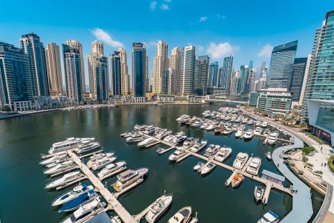 Apartment in Dubai Marina, Dubai 3 bedrooms, 260 sq.m. № 101225 - photo 4