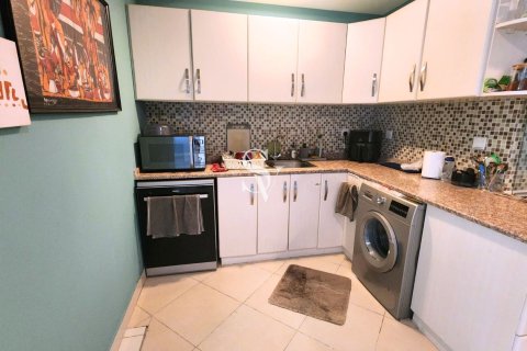 Apartment in Dubai Sports City, Dubai 2 bedrooms, 155 sq.m. № 83241 - photo 18