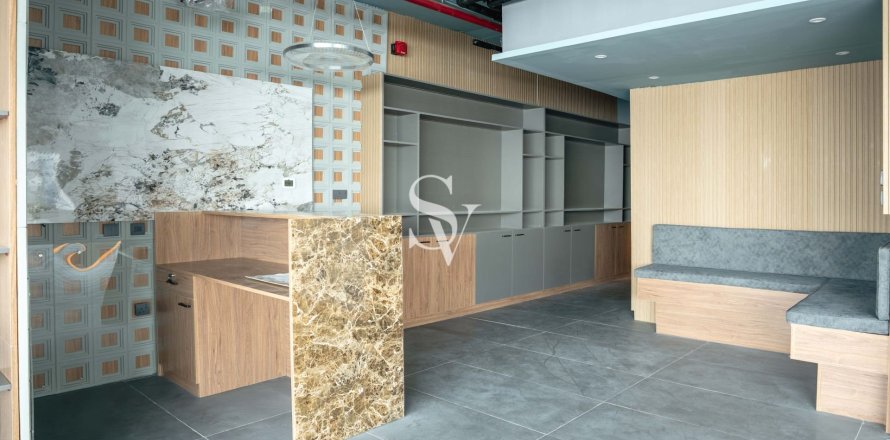 Oficina en Jumeirah Lake Towers, Dubai, 140 m², № 121927