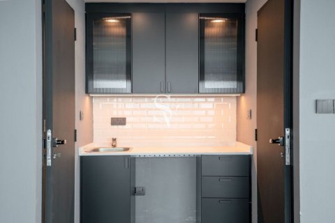 Oficina en Jumeirah Lake Towers, Dubai, 140 m², № 121927 - foto 12