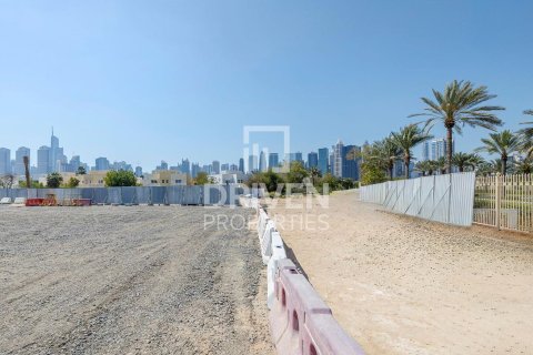 Land in Emirates Hills, Dubai 3308 sq.m. № 19674 - photo 2